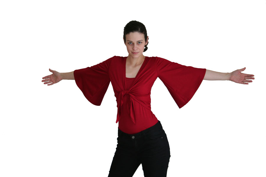 Bolero zum Knoten mit Schmetterlingsärmeln